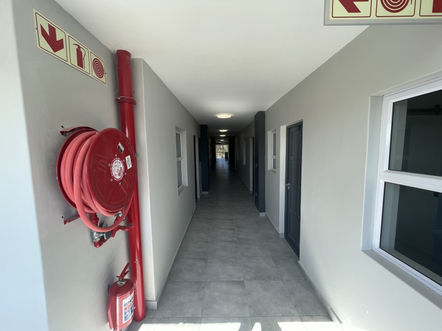 1 Bedroom Property for Sale in Table View Western Cape